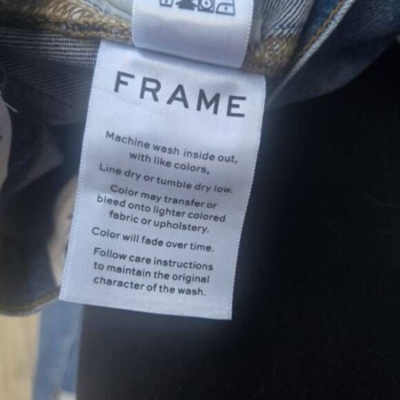 Frame Denim zig zag hem cropped jeans Le Nouveau Straight STYLE: GENESIS - Picture 10 of 10